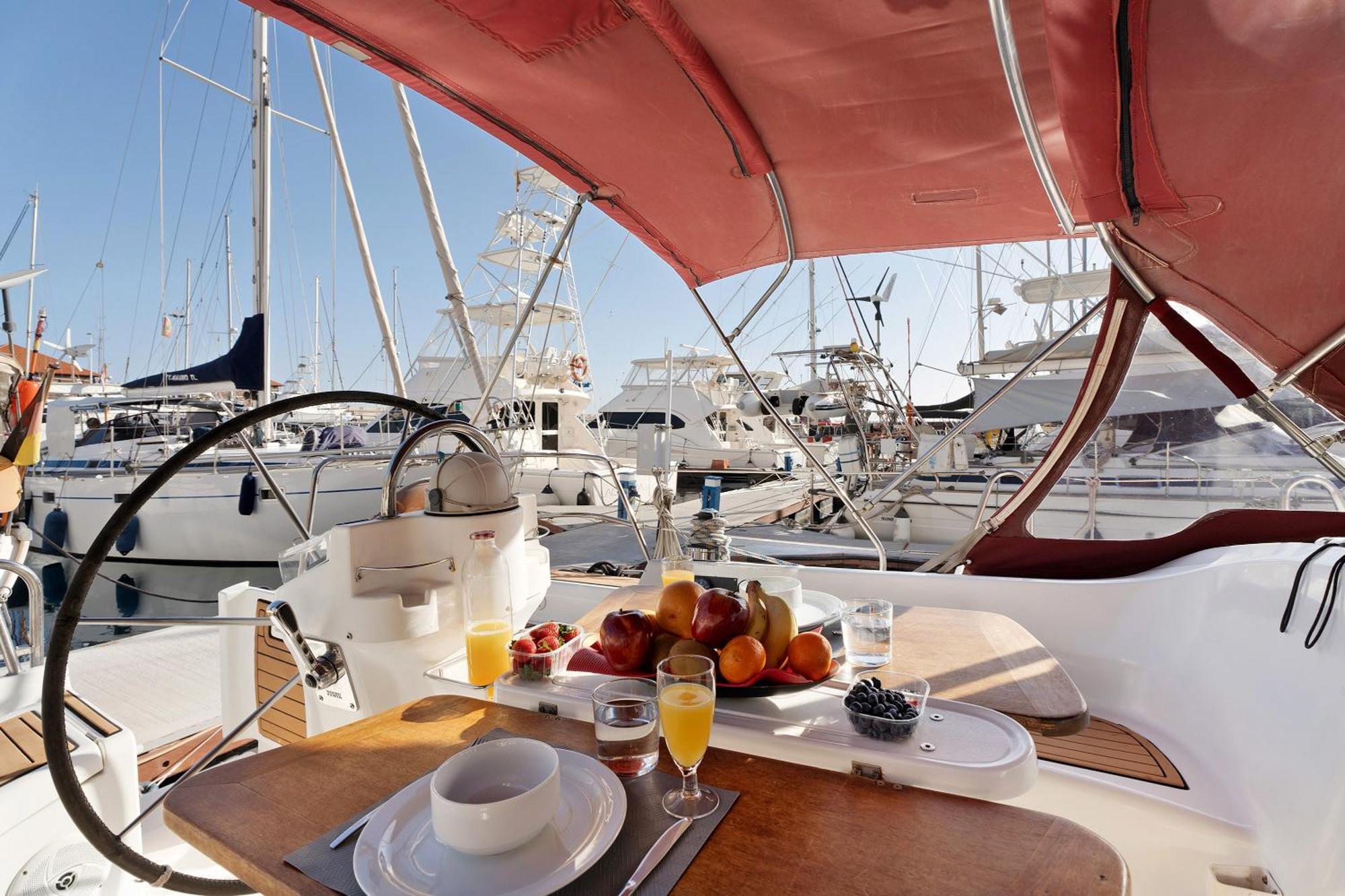 Pato Lucas Sail Boat Hotel San Sebastian De La Gomera Luaran gambar